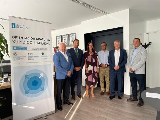 Sinatura Renovación Convenio de Colaboración entre a Consellería de Promoción do Emprego e Igualdade da Xunta de Galicia para o Servizo de Orientación Xuridico-Laboral